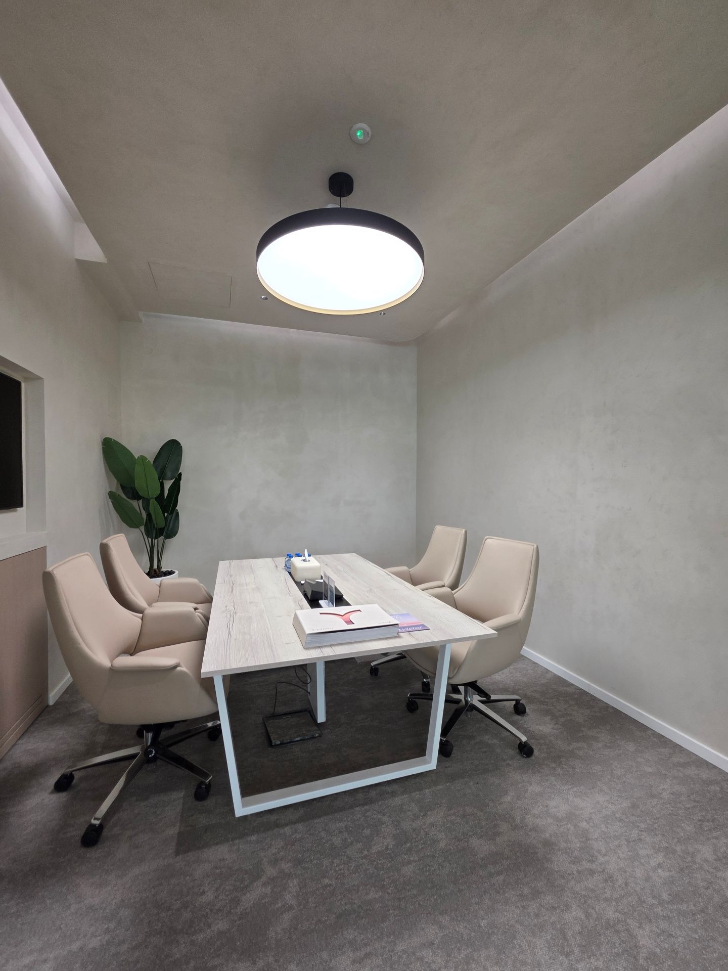 ORA Developers Sales Center — photo 4 of 9
